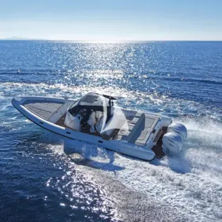 SEAHORSE - Complimentary chase boat