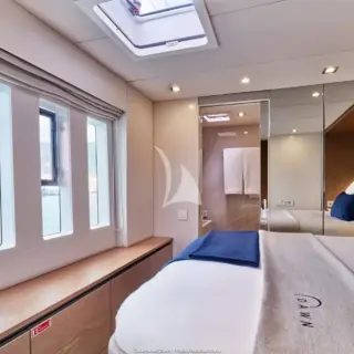 Guest cabin