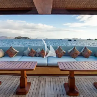 Main deck aft