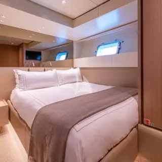 Double cabin