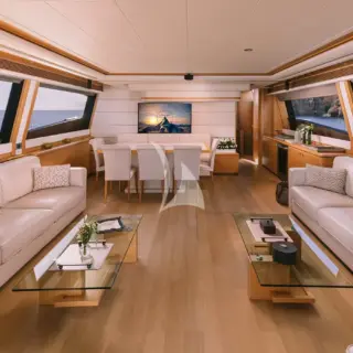 Main deck - Salon area