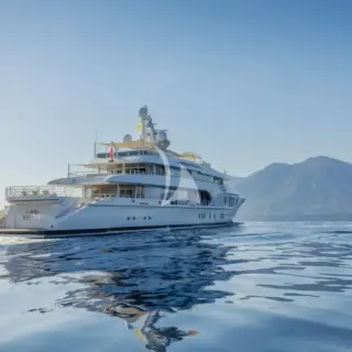LADY VERA - Image 10