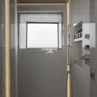 Main deck double cabin en suite