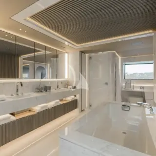 Master cabin en suite