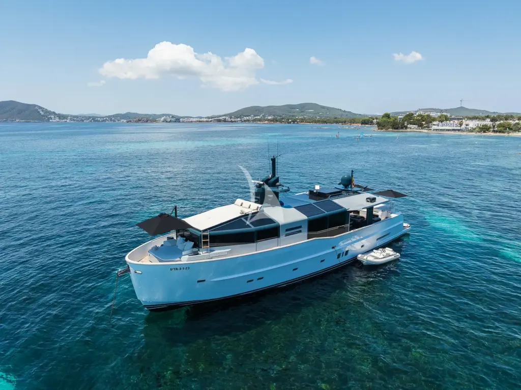 DHAMMA II - Side view