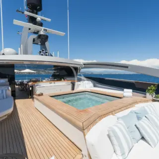 Jacuzzi