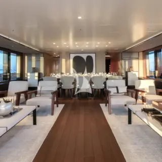 HALO - Main deck salon