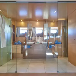 master ensuite
