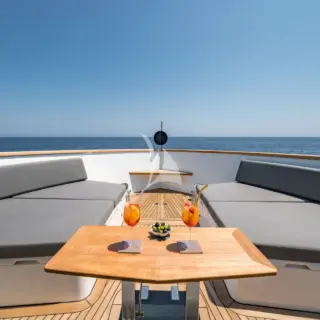 MAORIA - foredeck