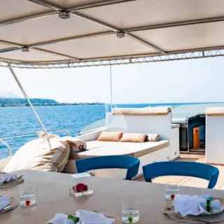 Sun deck