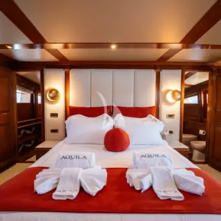 Master cabin I main deck