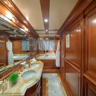 Master cabin en-suite facilities lower deck