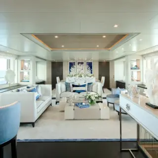Main Salon 4