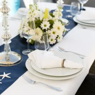 Salon dining table