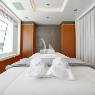 Upper deck massage room
