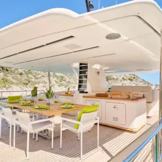 Sundeck dining area
