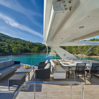 Flybridge