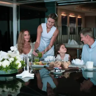 Skylounge Dining
