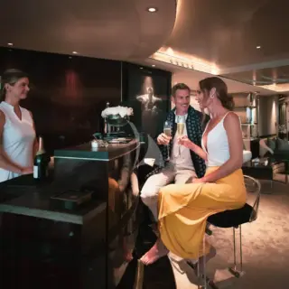 Main Salon Bar