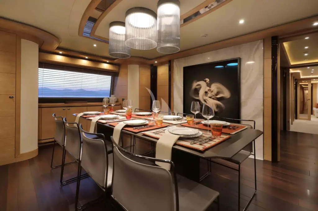 AERO - Formal dining