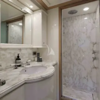 Guest ensuite