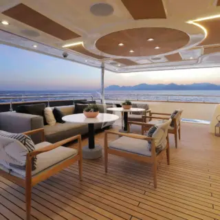 Main aft deck