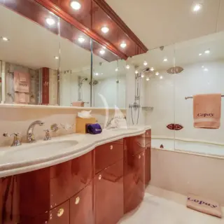 Master Stateroom Ensuite