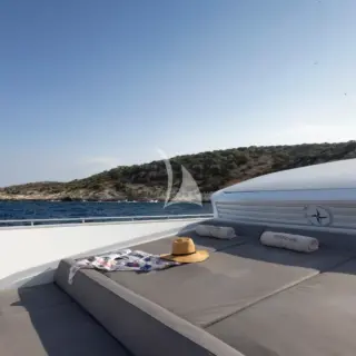 TROPICANA - Forward Sunbathing Area