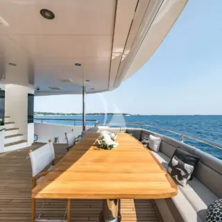 NOROADER - aft deck