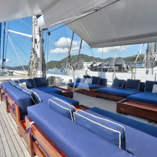 Tukiya S - Fore deck saloon
