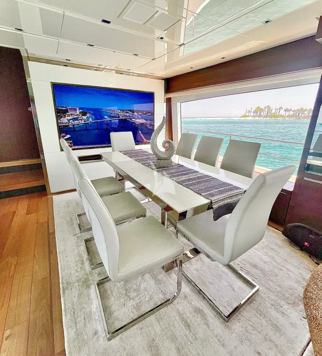 C-DAZE - Main dining