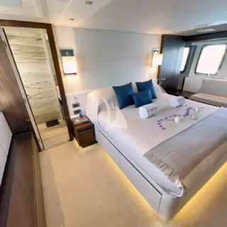 C-DAZE - Master Stateroom