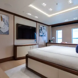 Lower Deck King