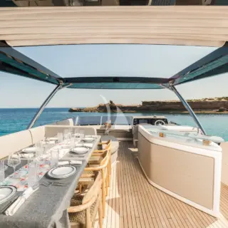 Flybridge