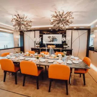 Heeus main salon dining