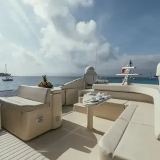 To Escape's gorgeous flybridge