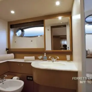 To Escape - Ensuite to Master Cabin