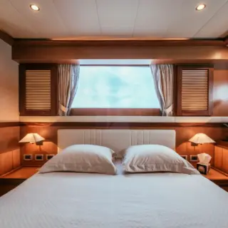 To Escape - Master cabin