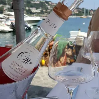 Enjoy a refreshing beverage on the water!