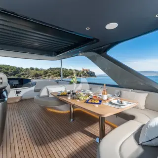 Flybridge