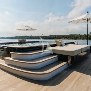 Main Deck Aft Pool