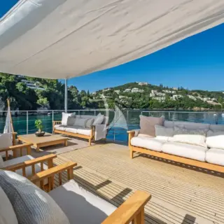 Flybridge