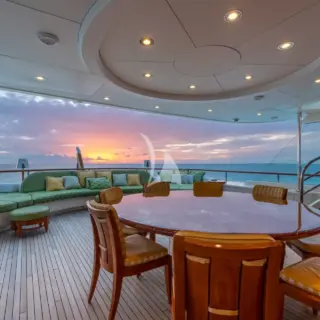Bridge Deck Aft