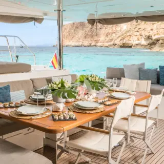 Main deck aft