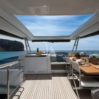 Flybridge