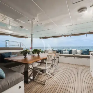 Flybridge