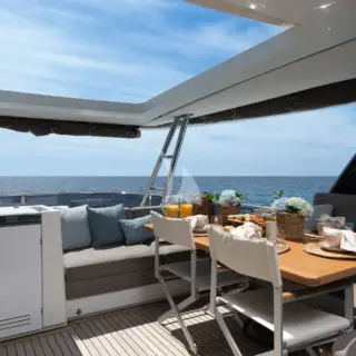 Flybridge