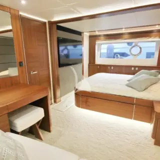 master cabin