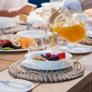 Table setting