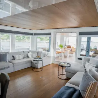 Main deck salon